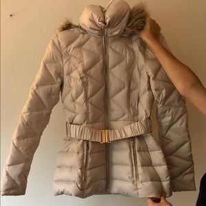 Laundry by Shelli Segal belted puffer jacket